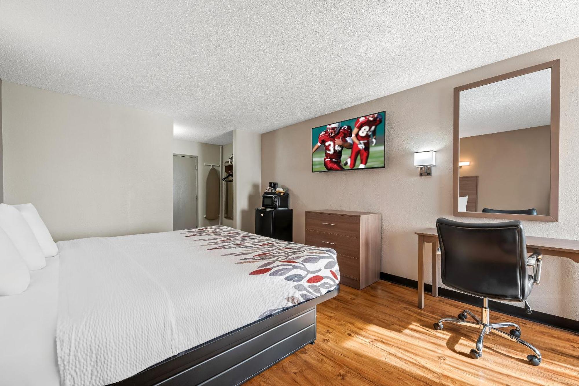 Red Roof Inn Charlotte - University Εξωτερικό φωτογραφία