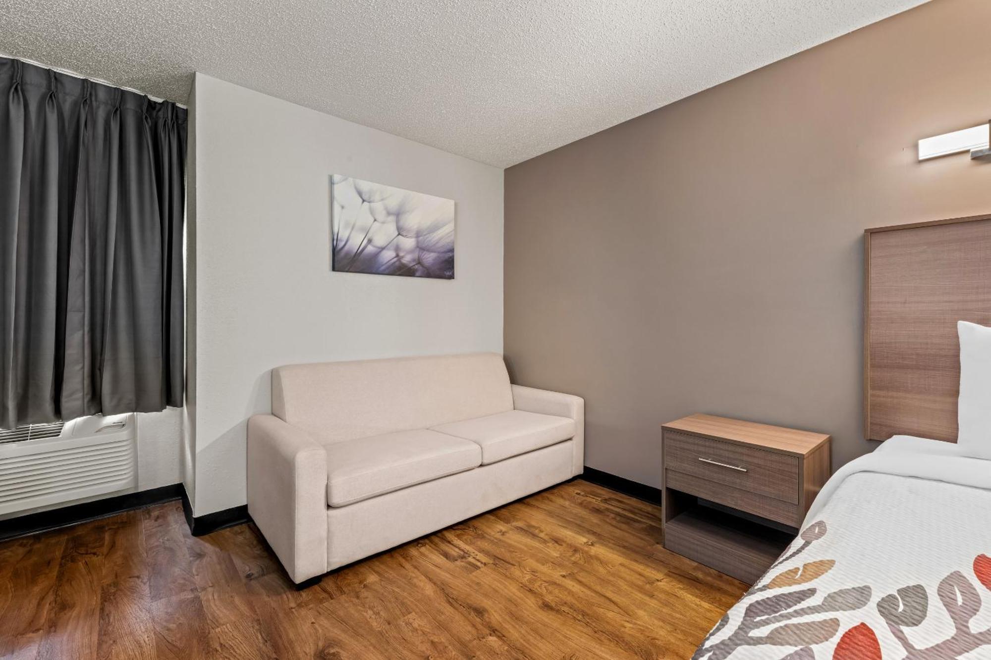 Red Roof Inn Charlotte - University Εξωτερικό φωτογραφία